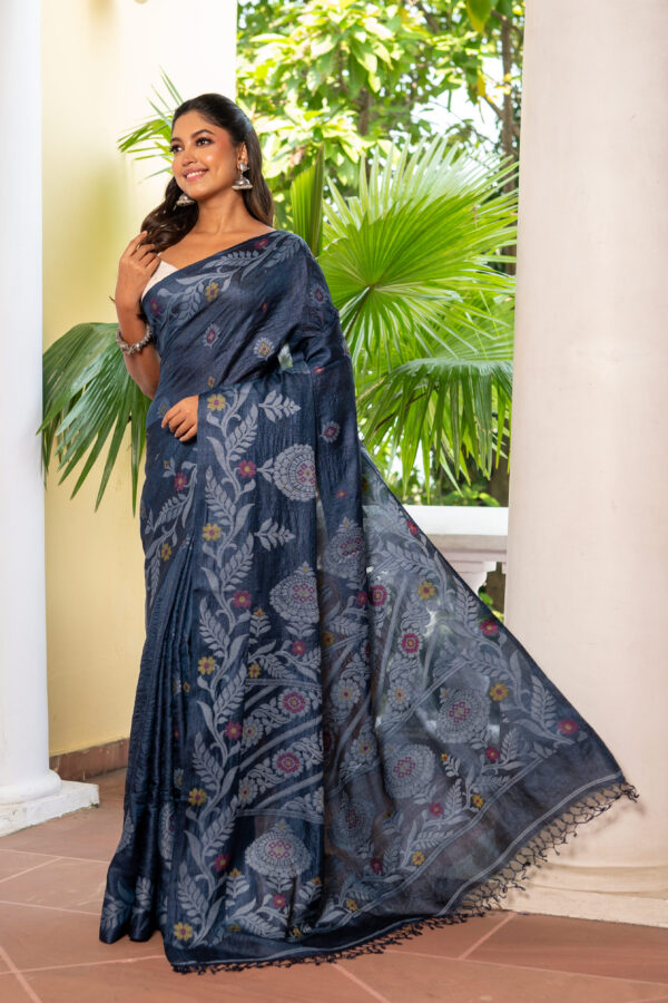 Mohini / মোহিনী 3 SAV06965
